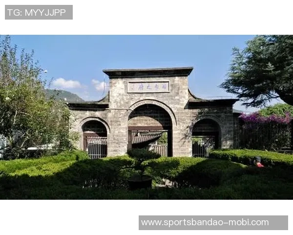 阿耶莎母子公路之旅温馨收官甜蜜晒照庆祝年末时光